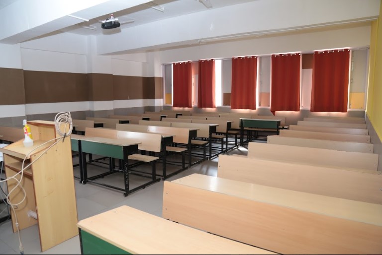 Faculty of Basic Sciences, Shoolini University Solan Campus infrastructure photo 9